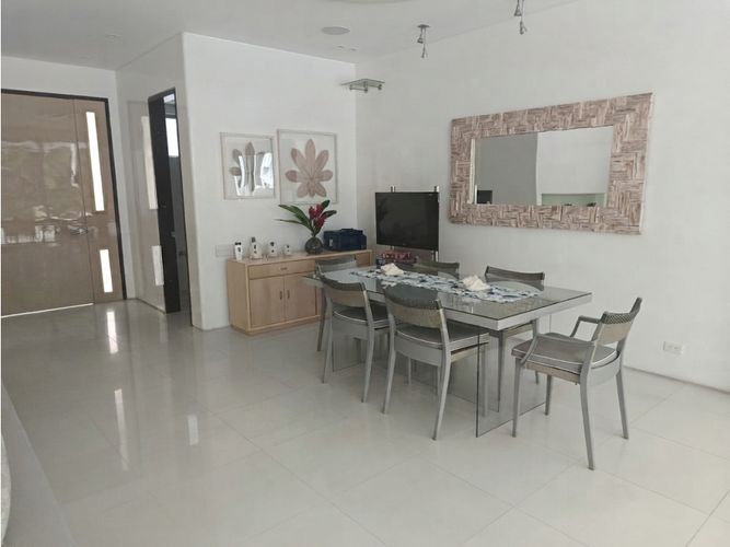Casa en venta en Cn. Campestre El Peñon, Girardot, 990 m² · foto 6 de 24