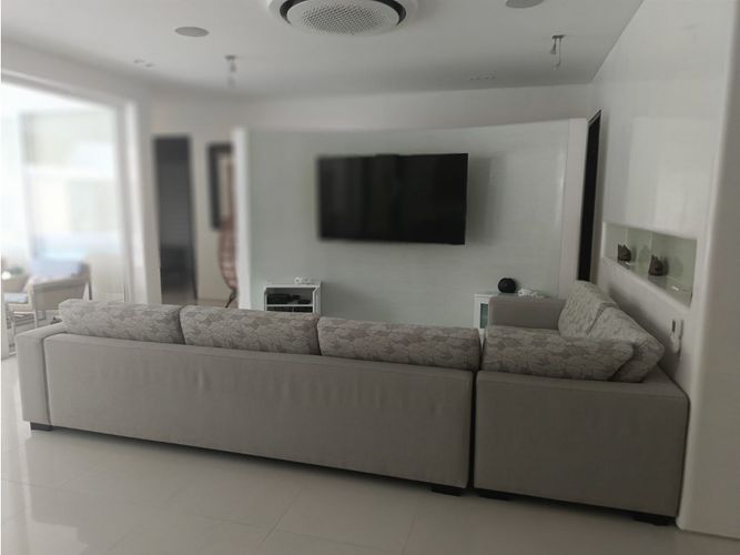 Casa en venta en Cn. Campestre El Peñon, Girardot, 990 m² · foto 8 de 24