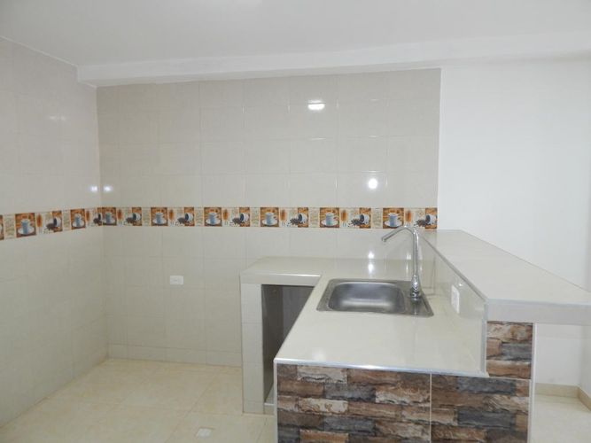 Casa de 6 alcobas en venta en Las Moras Norte, Soledad, 134 m² · foto 5 de 11