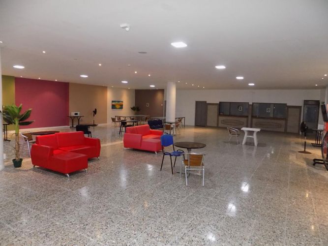 Local en arriendo en Centro, Barranquilla, 900 m² · foto 2 de 6