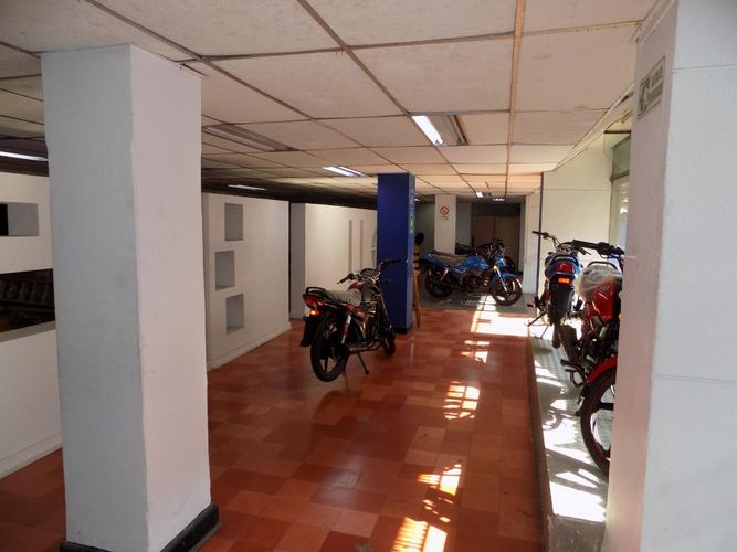 Local en arriendo en Centro, Barranquilla, 900 m² · foto 5 de 6