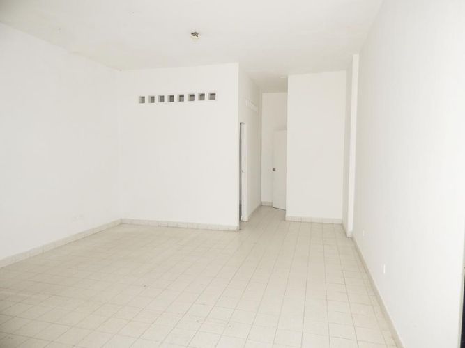 Local en arriendo en Colombia, Barranquilla, 40 m² · foto 2 de 5