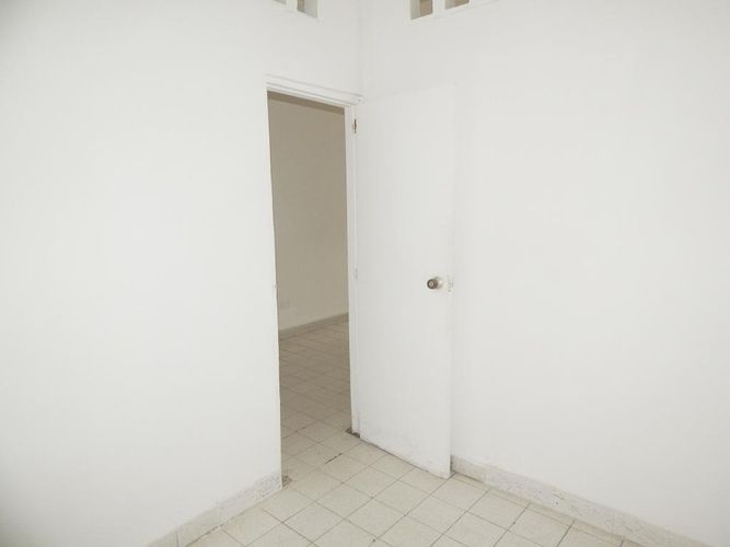 Local en arriendo en Colombia, Barranquilla, 40 m² · foto 4 de 5