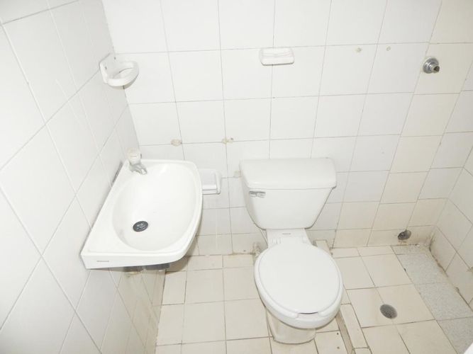 Local en arriendo en Colombia, Barranquilla, 40 m² · foto 5 de 5