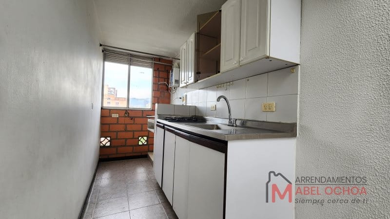 Apartamento de 2 alcobas en arriendo en Estadio, Medellín, 58 m² · foto 3 de 11