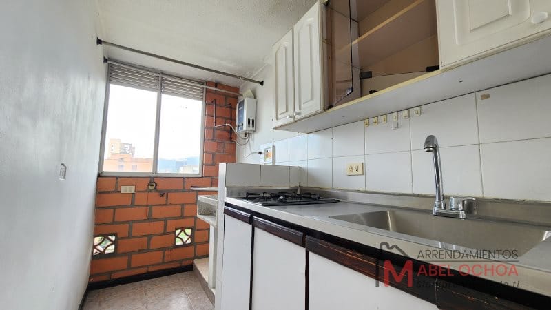 Apartamento de 2 alcobas en arriendo en Estadio, Medellín, 58 m² · foto 4 de 11