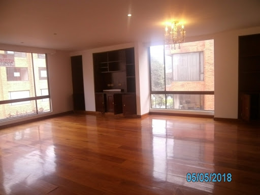 Apartamento en venta en Chico Norte, Bogotá · foto 2 de 24