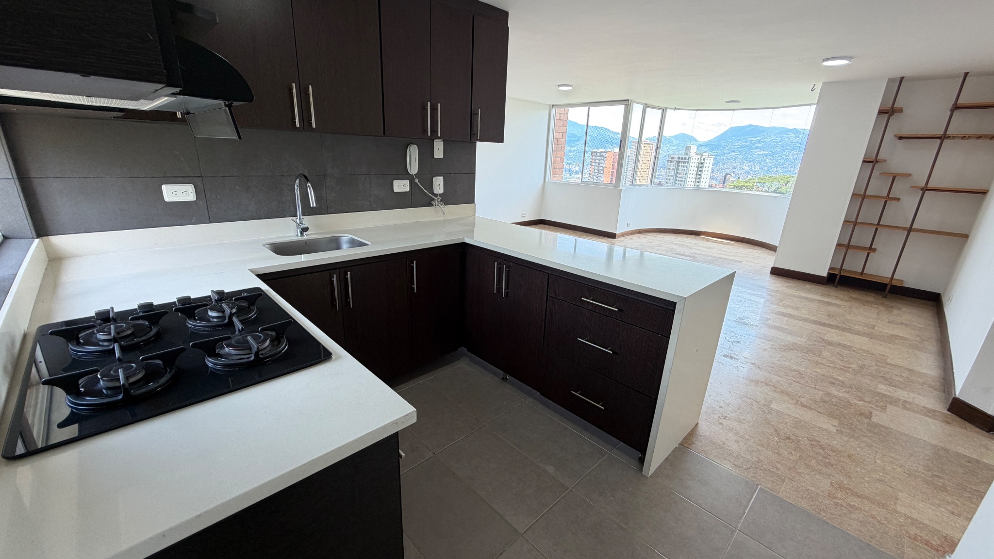 Apartamento en venta en El Poblado, Medellín · foto 9 de 19