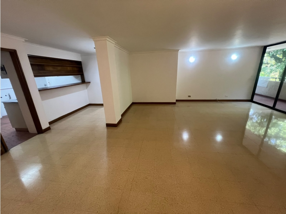 Apartamento en venta en Bosques De Zuñiga, Medellín · foto 2 de 15