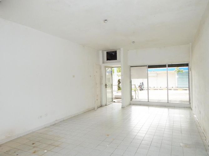 Local en arriendo en Colombia, Barranquilla, 40 m² · foto 3 de 5
