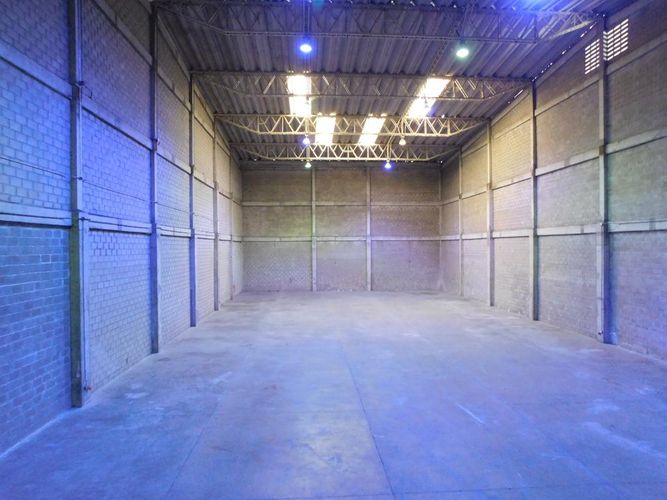 Bodega en arriendo en Caribe Verde, Barranquilla, 1000 m² · foto 4 de 17