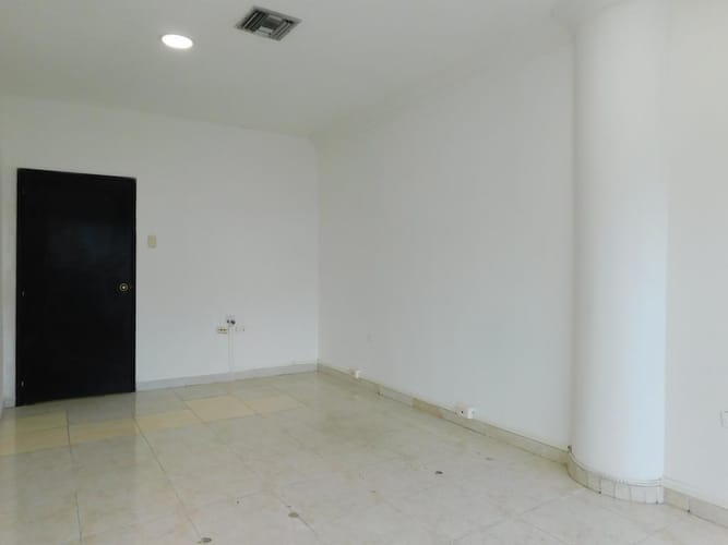 Local en arriendo en Siete De Abril, Barranquilla, 130 m² · foto 2 de 18