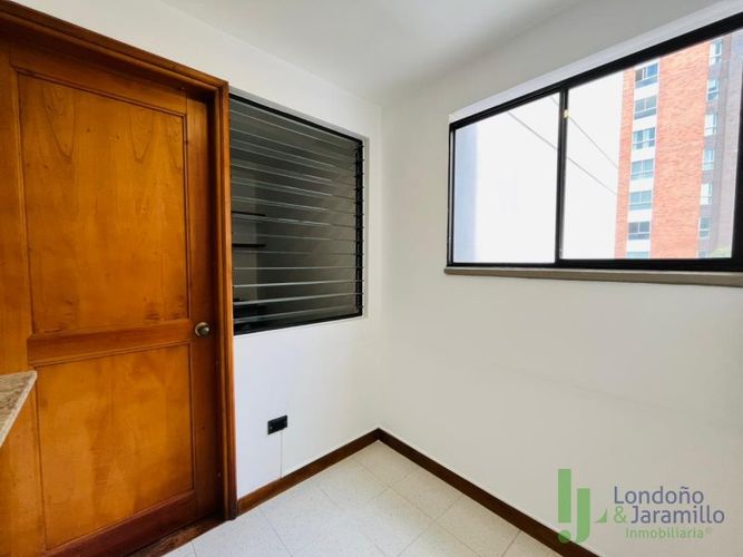 Apartamento de 3 alcobas en arriendo en Castropol, Medellín, 130 m² · foto 15 de 17