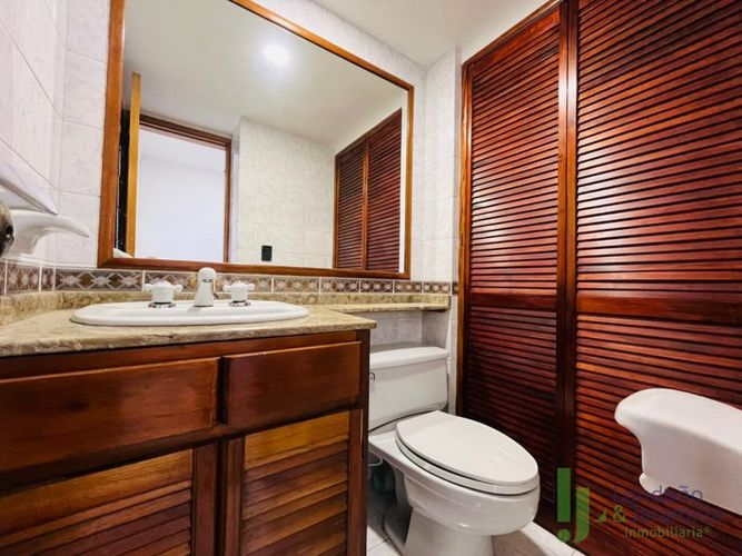 Apartamento de 3 alcobas en arriendo en Castropol, Medellín, 130 m² · foto 17 de 17