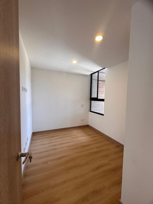 Apartamento de 3 alcobas en venta en Lomitas, La Ceja, 80 m² · foto 13 de 20