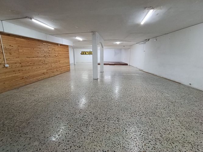 Bodega en arriendo en Campo Alegre, Medellín, 230 m² · foto 9 de 17