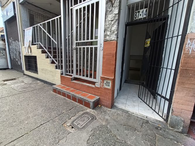 Bodega en arriendo en Campo Alegre, Medellín, 230 m² · foto 13 de 17