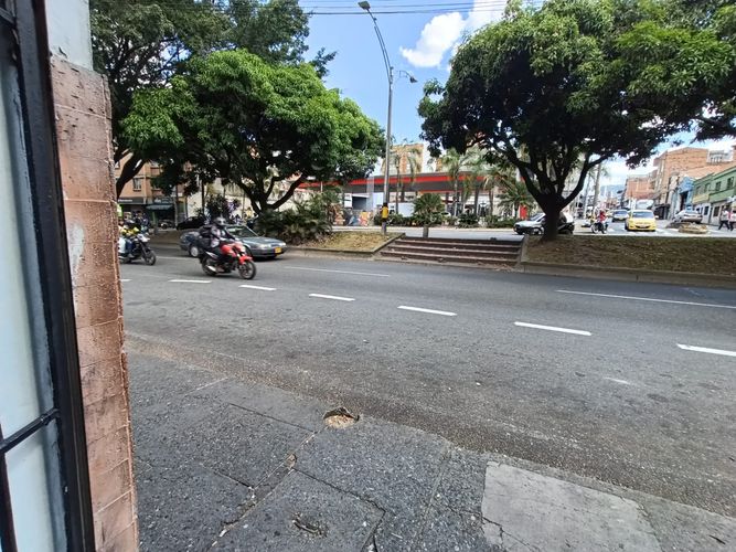 Bodega en arriendo en Campo Alegre, Medellín, 230 m² · foto 16 de 17