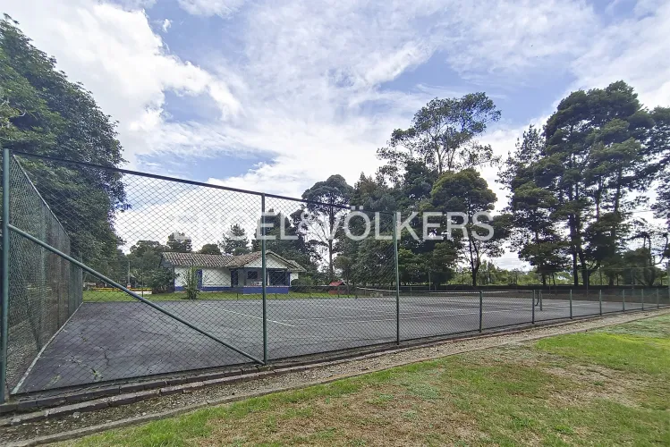 Casa de 3 alcobas en venta en Chuntame, Cajicá, 250 m² · foto 15 de 16