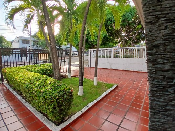 Casa en venta en Altos Del Prado, Barranquilla · foto 3 de 24