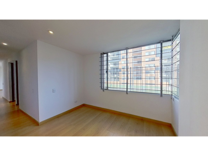 Apartaestudio en venta en Américas Central, Bogotá, 100 m² · foto 3 de 10