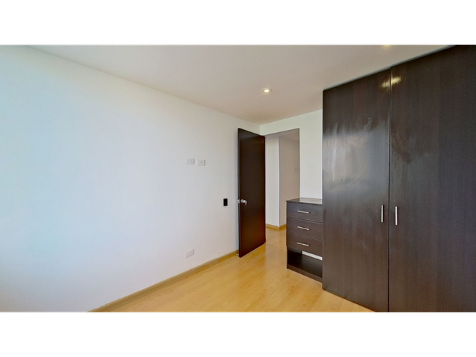 Apartaestudio en venta en Américas Central, Bogotá, 100 m² · foto 6 de 10