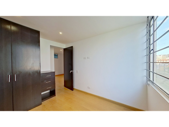 Apartaestudio en venta en Américas Central, Bogotá, 100 m² · foto 7 de 10