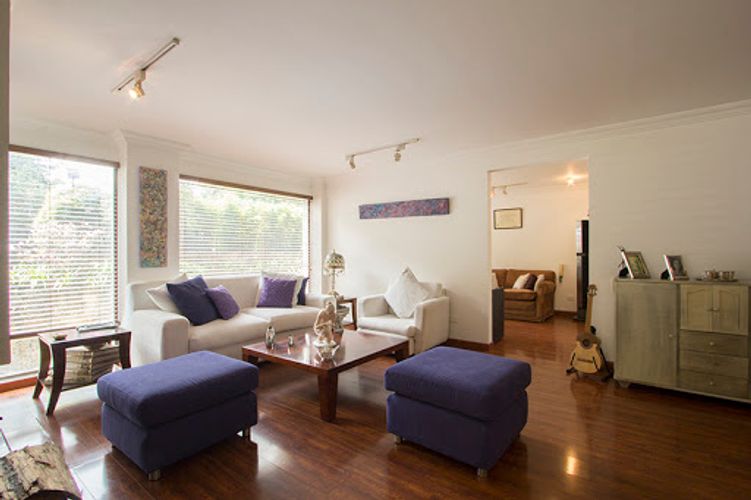 Apartamento de 3 alcobas en venta en Los Rosales, Bogotá, 194 m² · foto 3 de 21