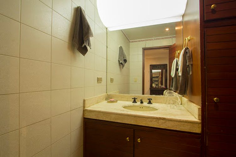 Apartamento de 3 alcobas en venta en Los Rosales, Bogotá, 194 m² · foto 10 de 21