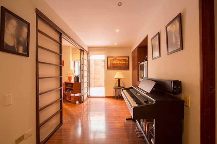 Apartamento de 3 alcobas en venta en Los Rosales, Bogotá, 194 m² · foto 12 de 21