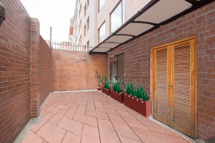 Apartamento de 3 alcobas en venta en Los Rosales, Bogotá, 194 m² · foto 16 de 21