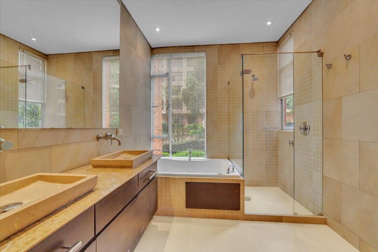 Apartamento de 4 alcobas en venta en Los Rosales, Bogotá, 290 m² · foto 8 de 16