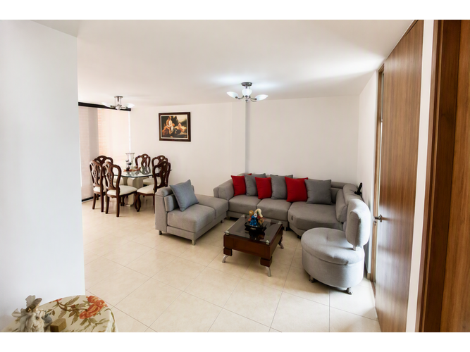 Casa de 4 alcobas en venta en Ciudad Country, Jamundí, 128 m² · foto 2 de 24