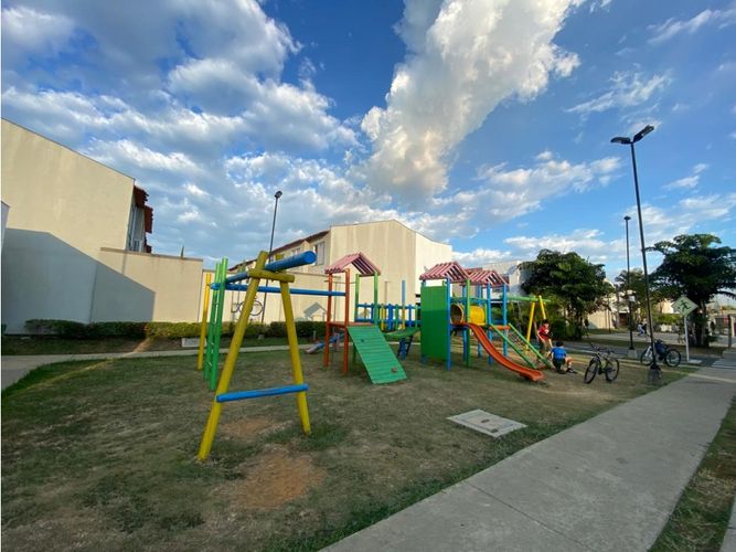 Casa de 4 alcobas en venta en Ciudad Country, Jamundí, 128 m² · foto 23 de 24