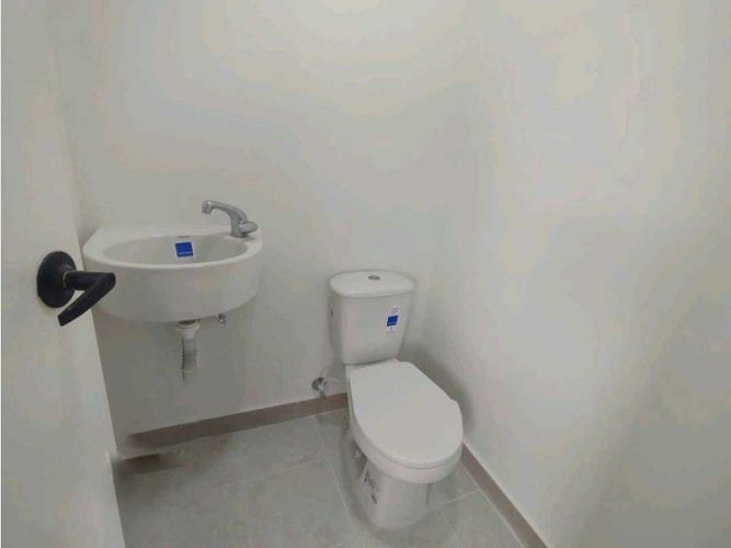 Local en arriendo en Playas De Doña Maria, Sabaneta, 90 m² · foto 4 de 8
