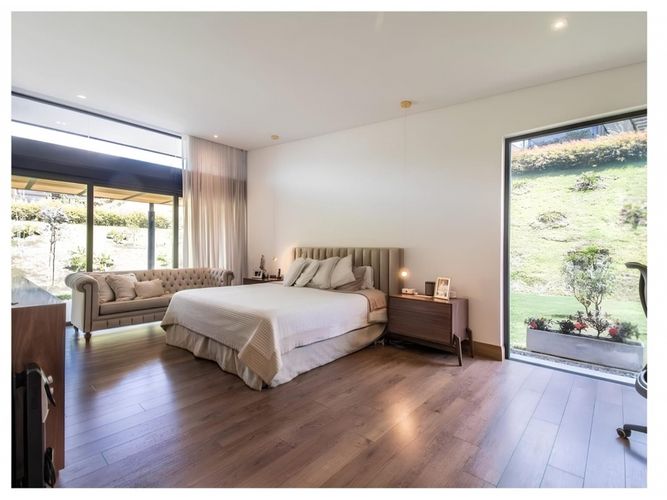 Casa de 3 alcobas en venta en Vía Las Palmas, Medellín, 510 m² · foto 11 de 16
