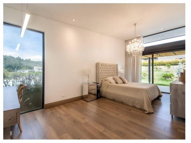 Casa de 3 alcobas en venta en Vía Las Palmas, Medellín, 510 m² · foto 13 de 16