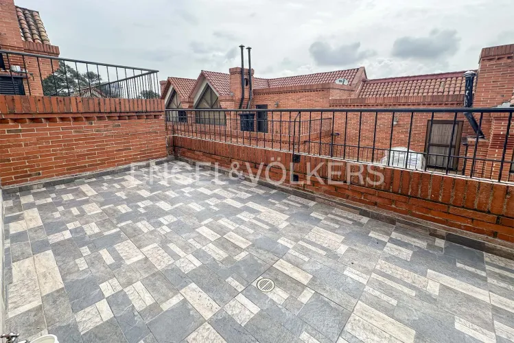 Casa de 5 alcobas en venta en Los Lagartos, Bogotá, 258 m² · foto 19 de 21