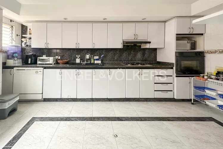Casa de 5 alcobas en venta en Los Lagartos, Bogotá, 258 m² · foto 7 de 21