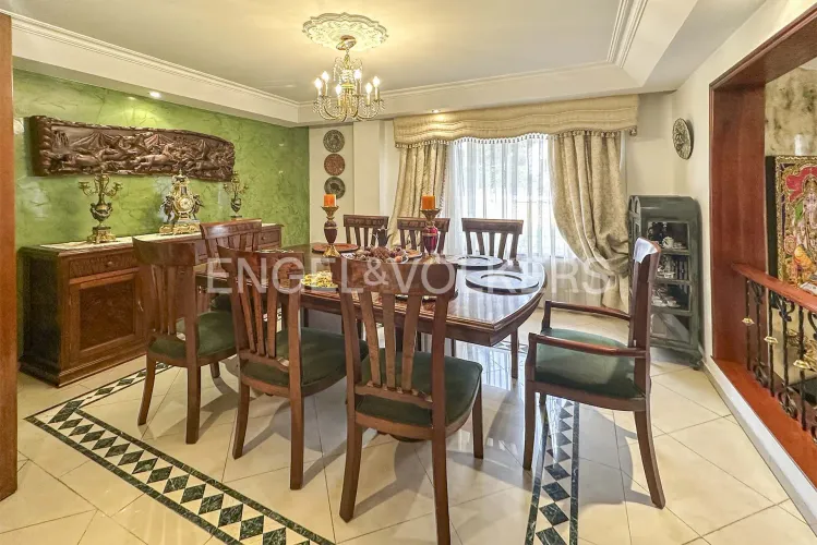 Casa de 5 alcobas en venta en Los Lagartos, Bogotá, 258 m² · foto 3 de 21