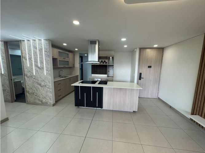 Apartamento de 3 alcobas en venta en San Jose, Sabaneta, 135 m² · foto 4 de 24