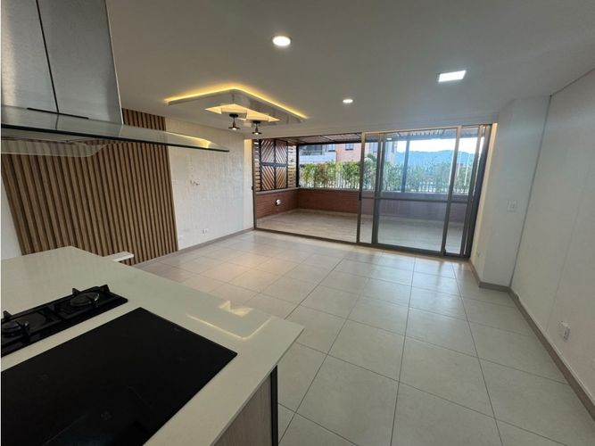 Apartamento de 3 alcobas en venta en San Jose, Sabaneta, 135 m² · foto 6 de 24