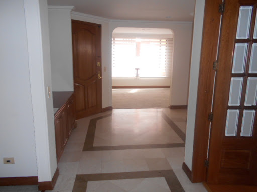 Apartamento en venta en Santa Barbara, Bogotá · foto 2 de 23