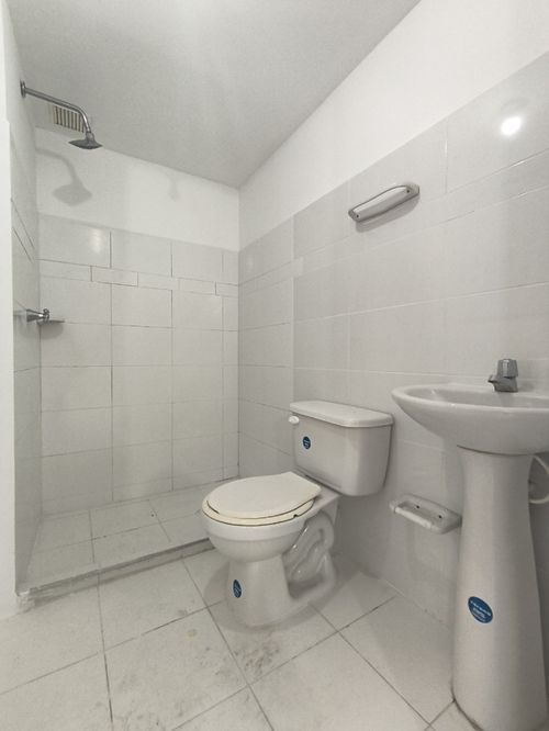 Apartamento de 3 alcobas en venta en Caobos, Villa del Rosario, 64 m² · foto 6 de 9