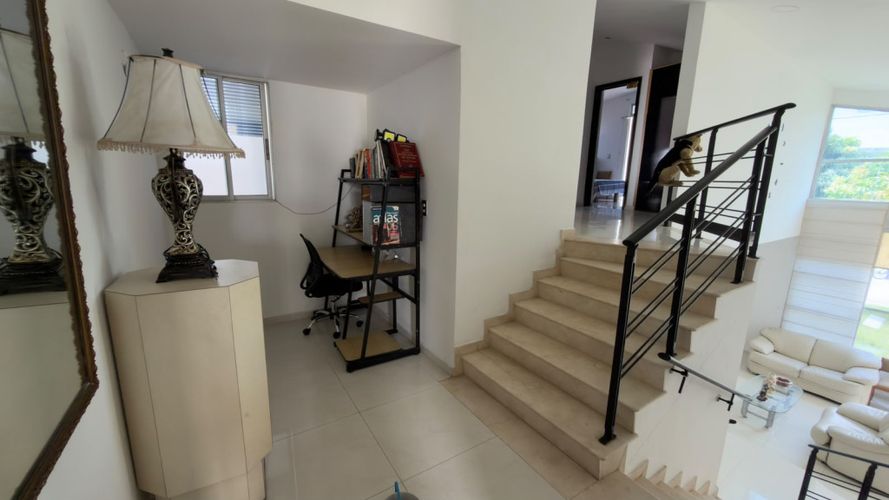 Casa de 5 alcobas en venta en La Floresta, Los Patios, 603 m² · foto 7 de 24