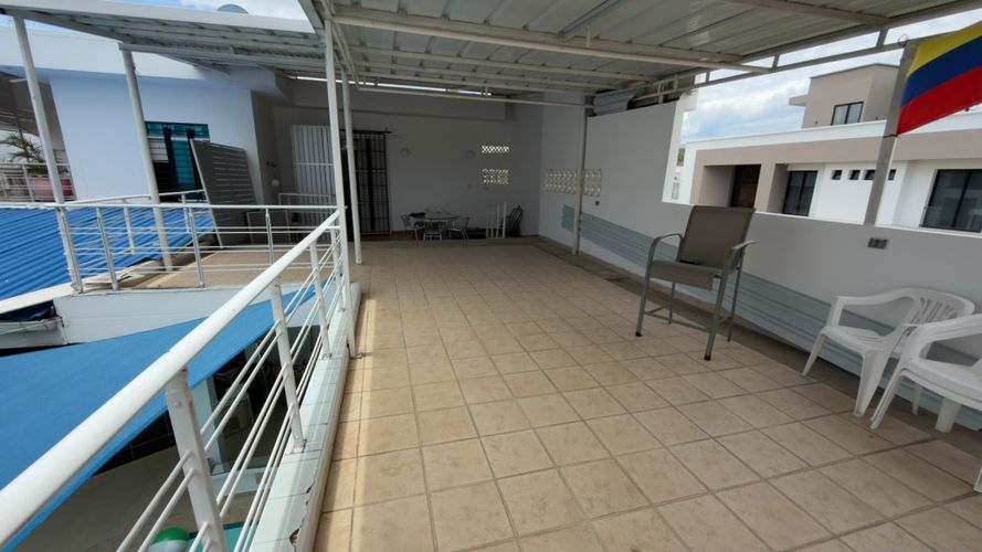 Casa de 5 alcobas en venta en La Floresta, Los Patios, 603 m² · foto 12 de 24