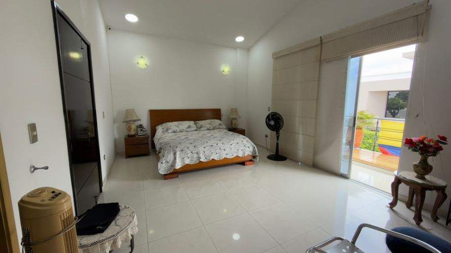 Casa de 5 alcobas en venta en La Floresta, Los Patios, 603 m² · foto 13 de 24