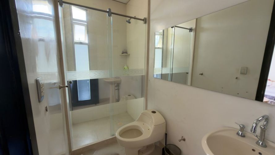 Casa de 5 alcobas en venta en La Floresta, Los Patios, 603 m² · foto 19 de 24