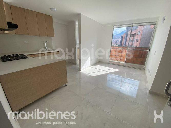 Apartamento de 3 alcobas en arriendo en Bello, 60 m² · foto 2 de 10