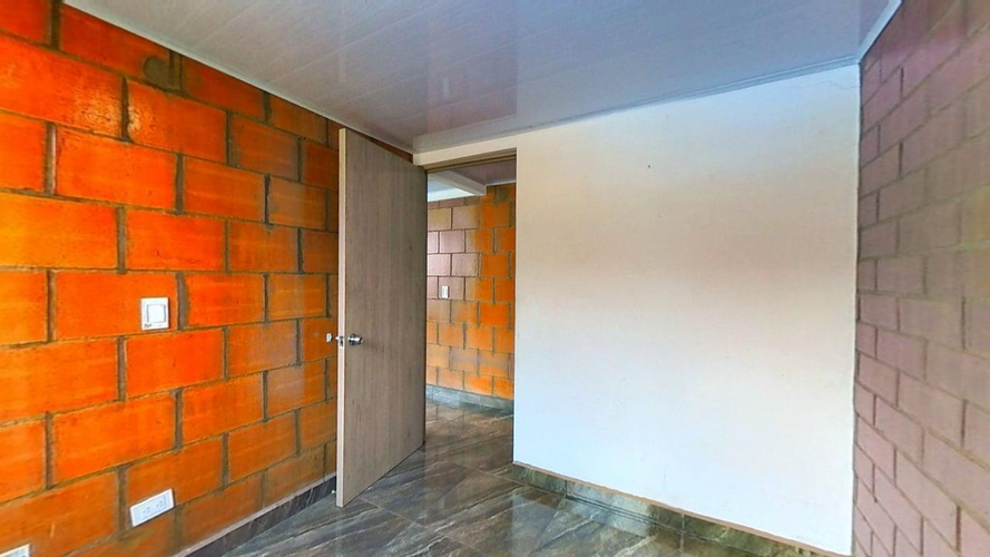 Apartamento de 2 alcobas en venta en El Cortijo, Madrid, 41 m² · foto 12 de 24